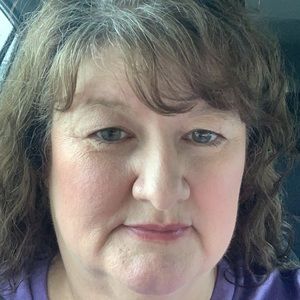 Meet your Posher, Diana